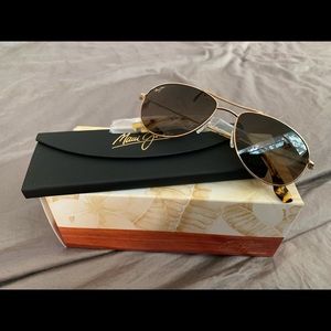 Brand new , Maui Jim Baby Beach Gold HS245-16.